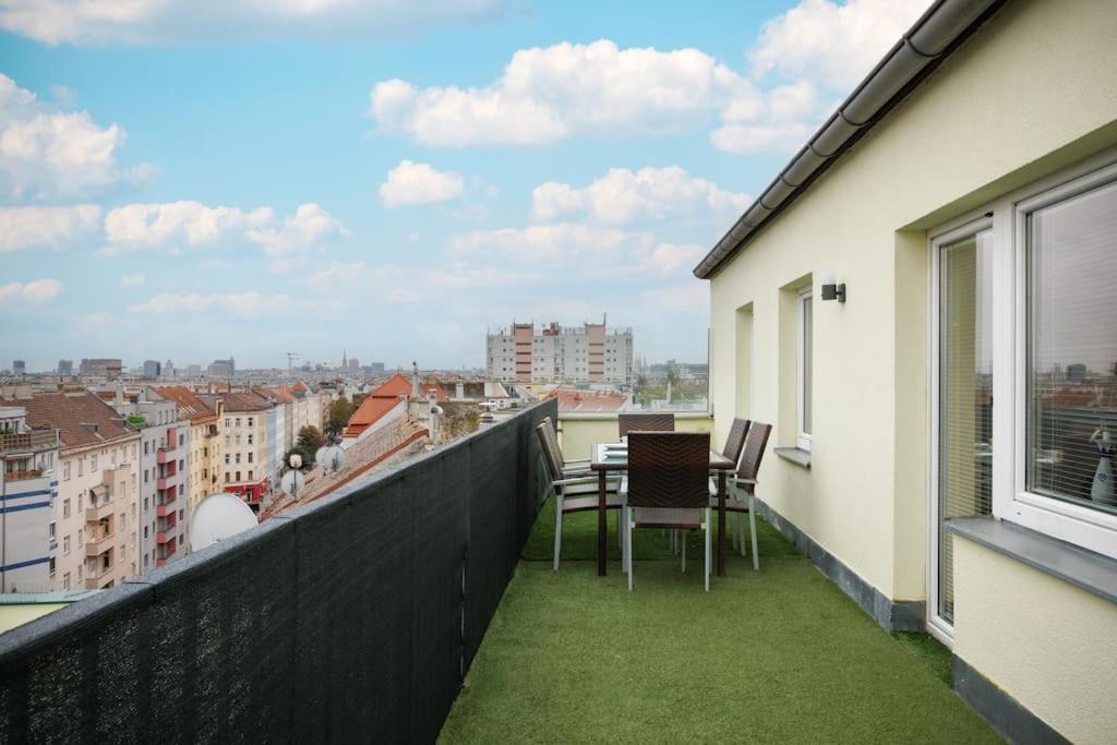Exclusive 2-bedroom Loft With Scenic Rooftop Views * Wien